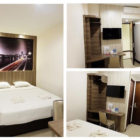 Hotel My Home Sintang Esterno foto