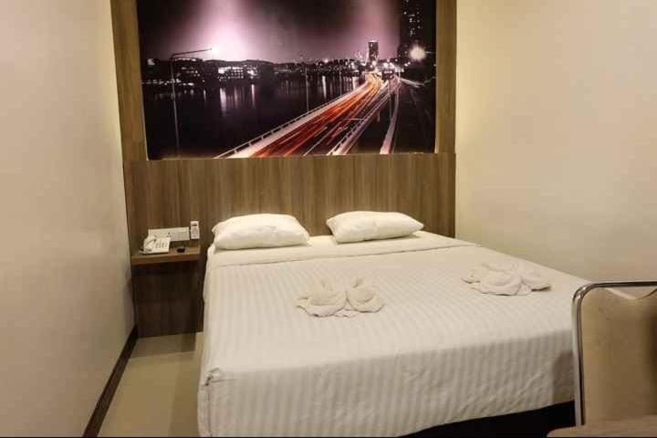 Hotel My Home Sintang Esterno foto